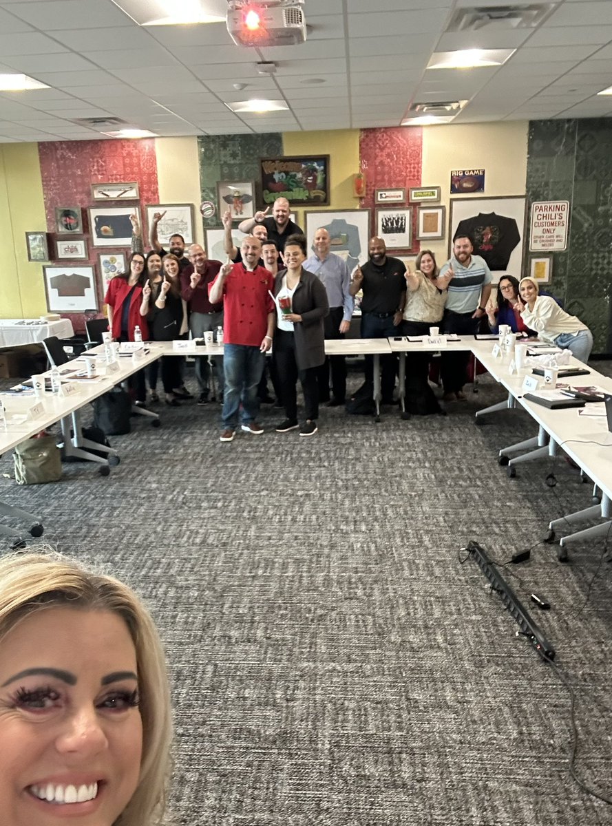 train3rgirl's tweet photo. Congratulations to @ckouzmanoff1 for winning @TerryDmuir’s Kahoot #ChilisLEAD game! #ChilisLove it! @twchilihead @mgib23 @Uhmall @whitr_laura https://t.co/sxMSGkVVC5