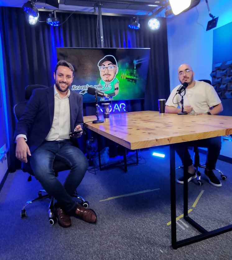 Julio oficializa inscrição da chapa “Um Só Vasco” e da entrevista para o Podcast TF. 

Estamos ao vivo! Vem ver ⬇️
youtube.com/watch?v=_rSnpk…