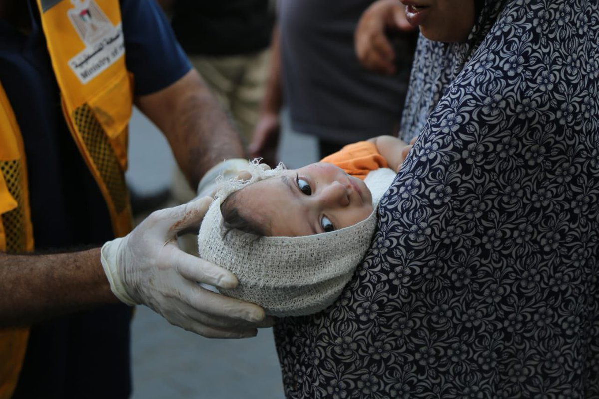 OAMHRM's tweet photo. The occupation continues to target civilians and children in the Gaza Strip.
#Gaza_under_attack https://t.co/34iVgK2kVK
