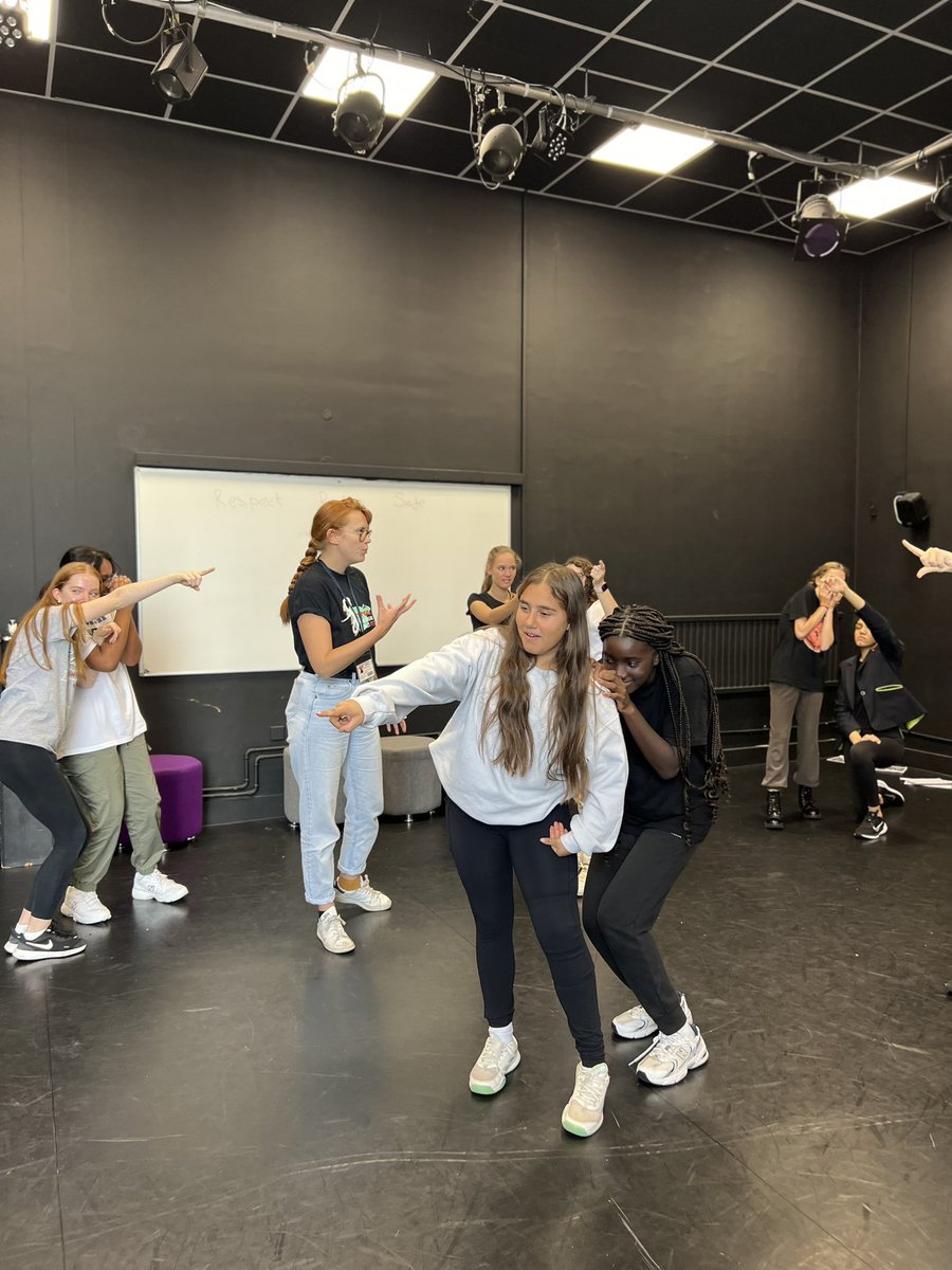 Croydon High School tweet media