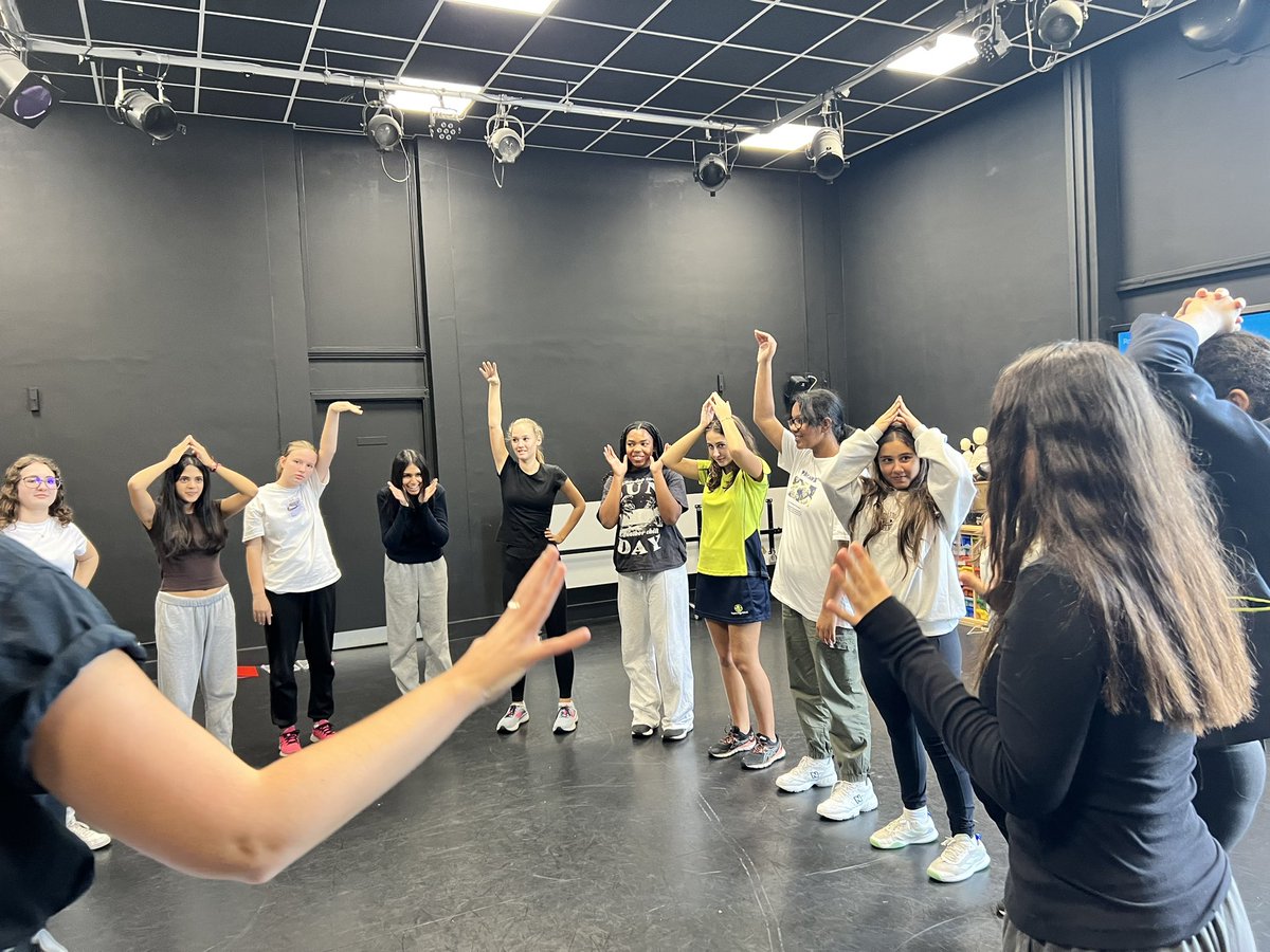 Croydon High School tweet media