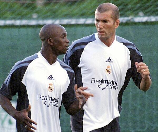 PortelliJoe's tweet photo. Class duo 

#Football #Icon #zidane #RealMadrid #Makélélé
#class #championsleague #calcio #galacticos #footballfans https://t.co/5Gc8DrW51H