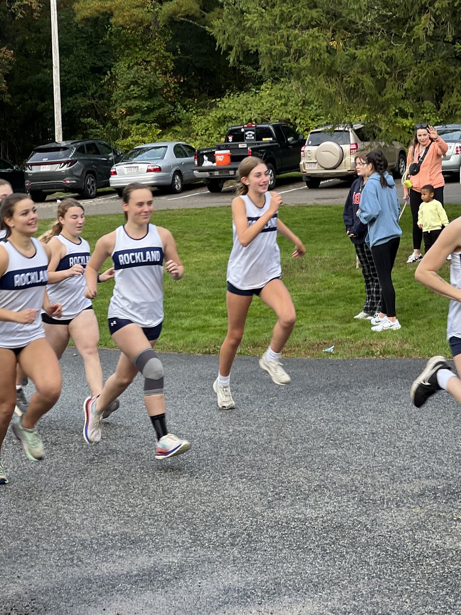 RocklandHS's tweet photo. Good luck Rockland! https://t.co/CY9dUqxybZ