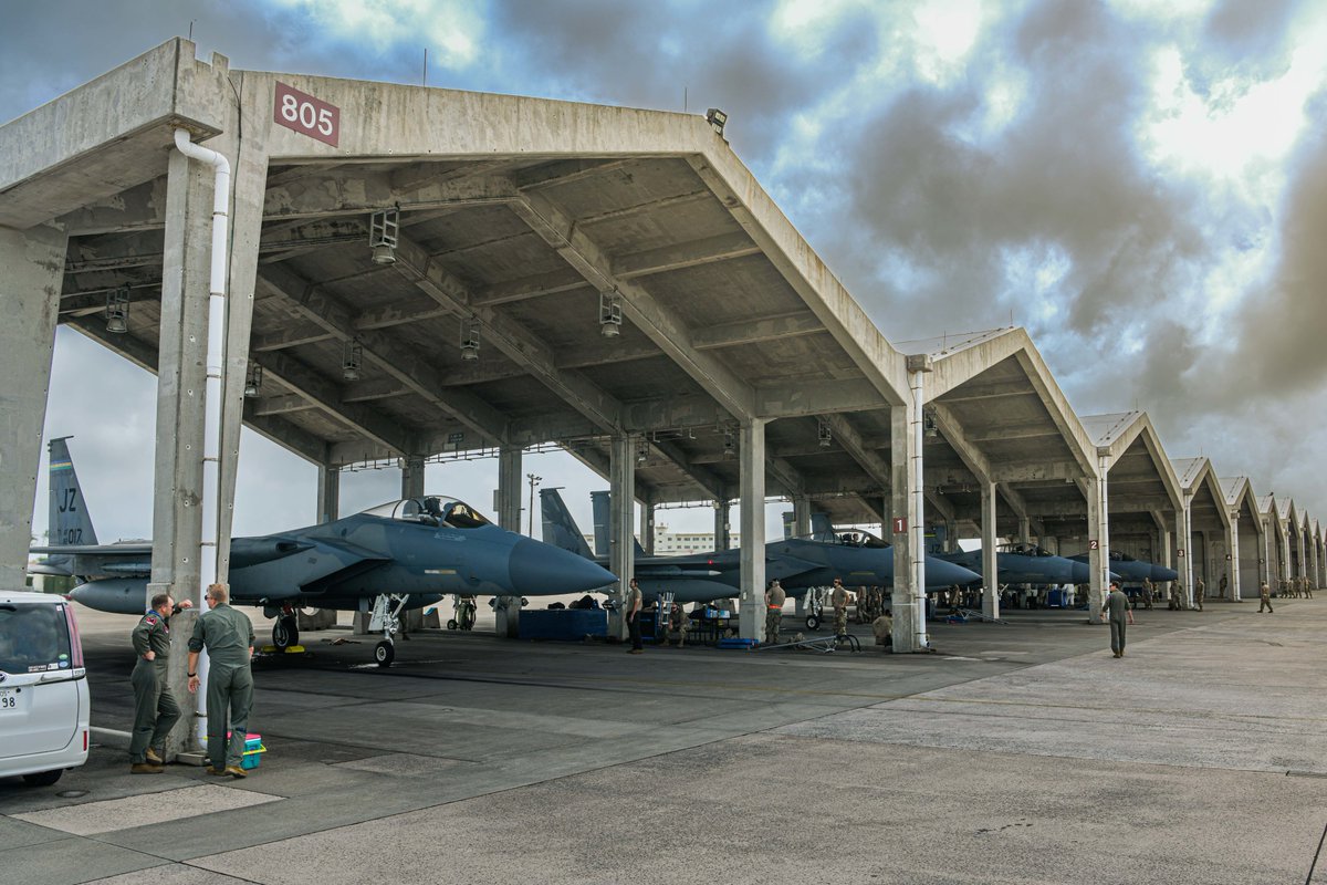 AirNatlGuard's tweet photo. F-15C Eagles from the @144thFW arrived at Kadena Air Base, Japan, to ensure continuous fighter presence through the phased return of @KadenaAirBase's fleet of F-15C/D Eagles to the United States. 🔗https://t.co/wdlpZNRXPn https://t.co/EQEj0X3Edm