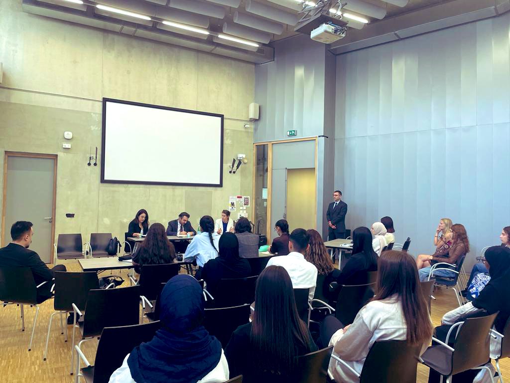 Başkonsolos Güner, Aix-en-Provence’ta Türkoloji ve Türk dili öğrenci ve öğretim görevlileriyle bir araya geldi.