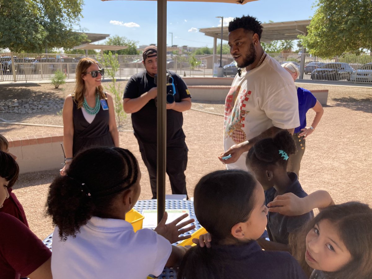 Cardinals DL Jonathan Ledbetter, in partnership with United Healthcare and City of Tempe made $27,000 and learning equipment donation to Thew Elementary School, a Title I school in Tempe. The donation is providing a newly renovated outdoor learning space for the school.