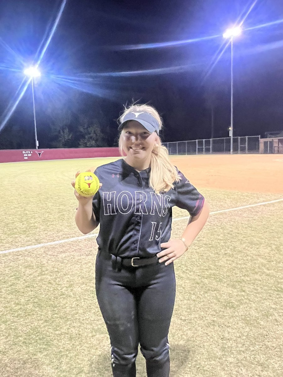 Ashley Fitts :) tweet media