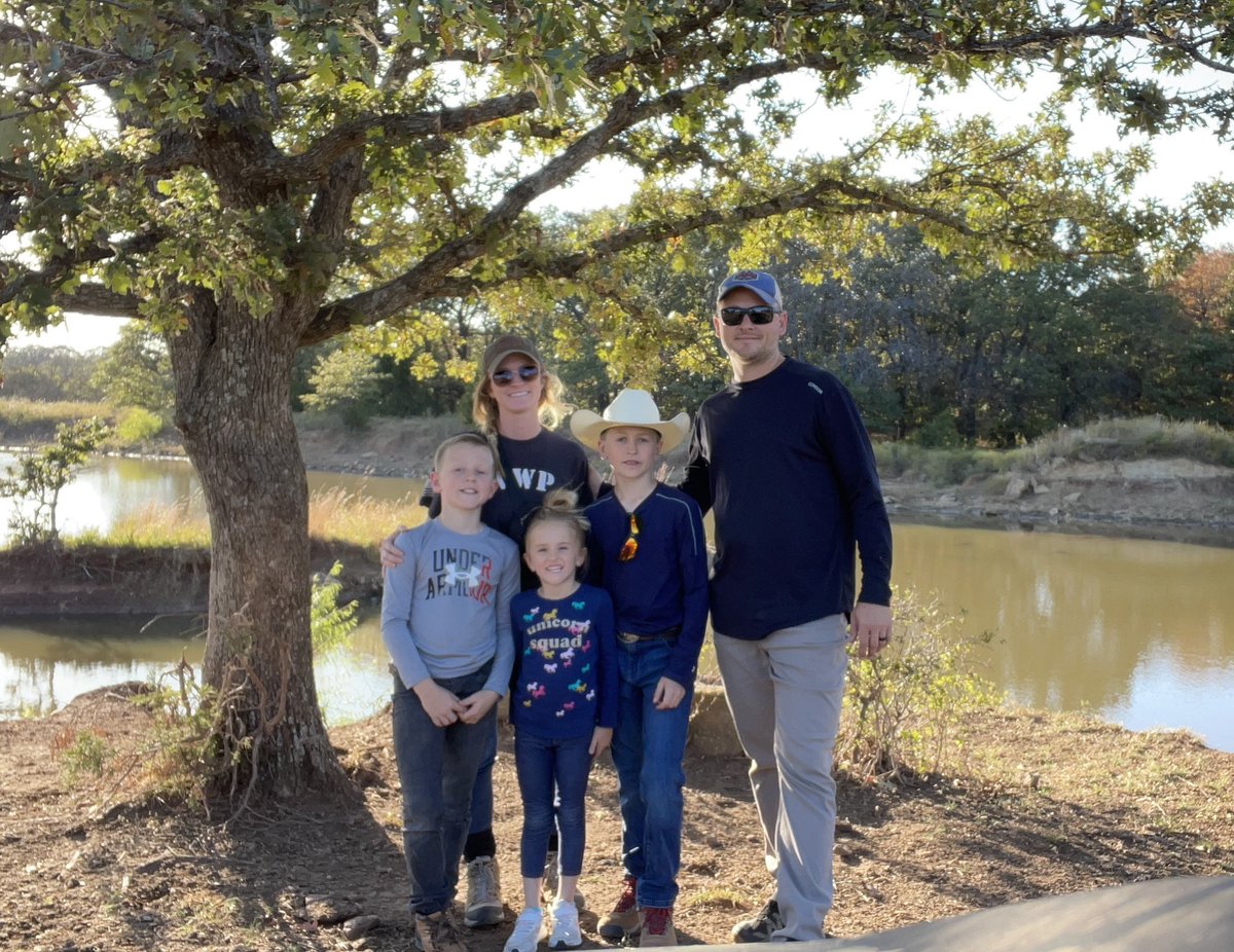 _chasebishop's tweet image. Fall Break! Our favorite place for some outdoor time, Uncle Doyle’s Ranch in OK!