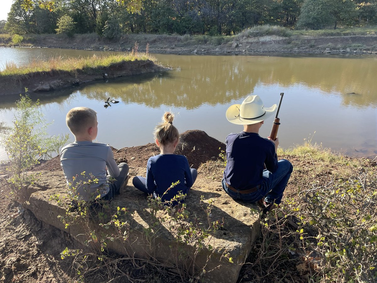 _chasebishop's tweet image. Fall Break! Our favorite place for some outdoor time, Uncle Doyle’s Ranch in OK!