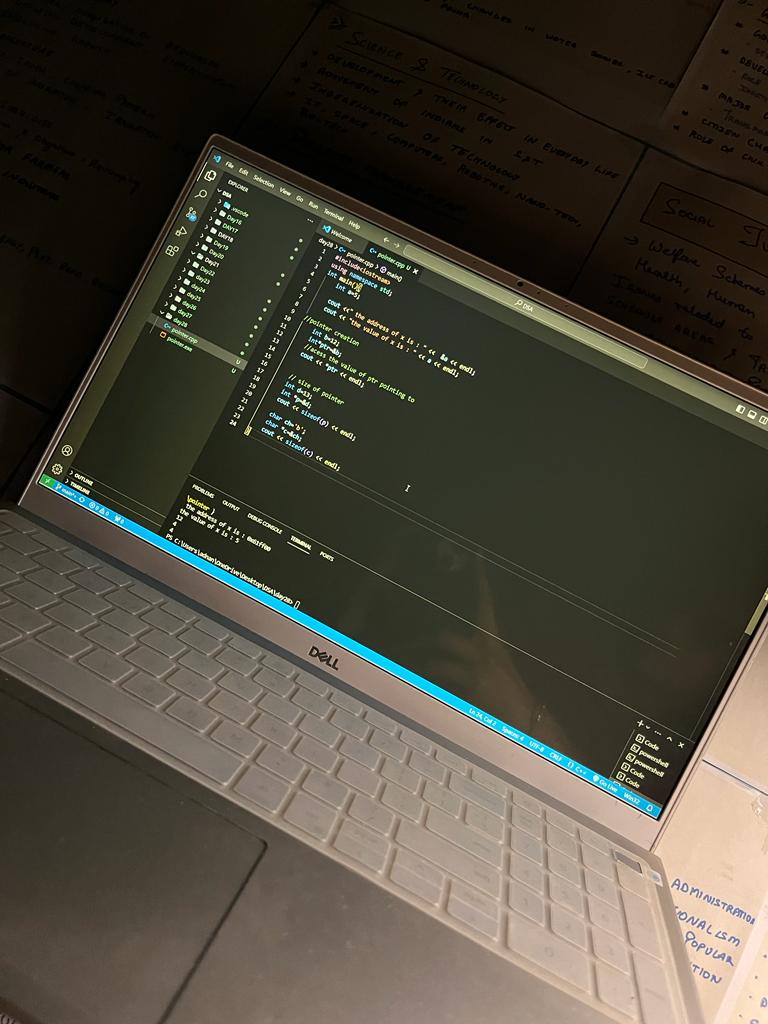 Arishu74's tweet image. DAY 38
Today I learned about pointers
--&amp;gt;what is pointer
--&amp;gt;Use of pointer
--&amp;gt;Creation
--&amp;gt;access method
--&amp;gt;null pointer
#DSA
#100daysofcoding