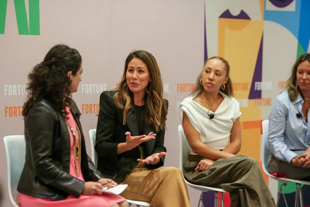 Inspired by our dynamic discussion at #FortuneMPW The power of #GenZ cannot be underestimated. On <a href="/Roblox/">Roblox</a> they are spending 2.3 hrs per day on average and are becoming advocates, turning audiences and consumers into fans.