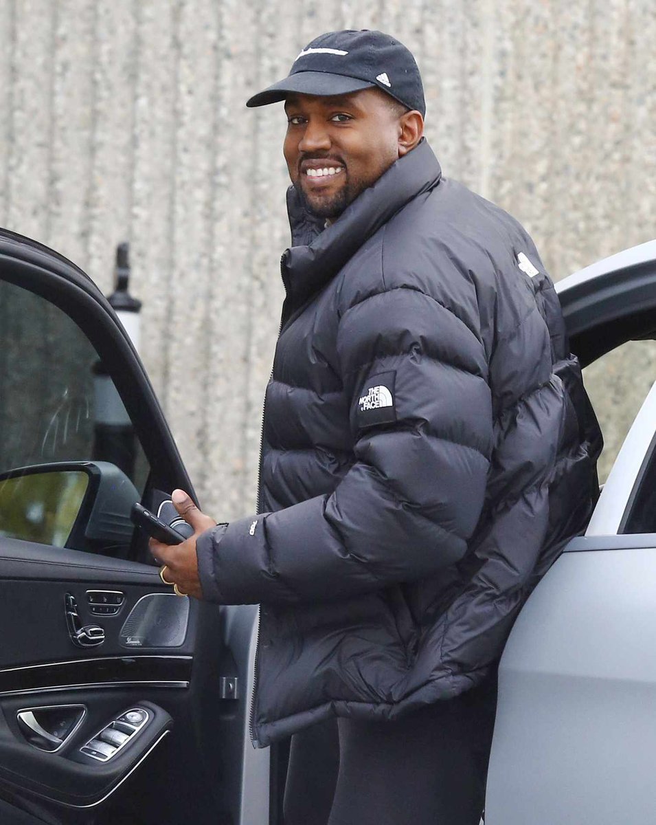kanyestreams1's tweet photo. What made you love Ye &amp; what makes you remain a fan?

For me, he always inspired me &amp; lit a fire inside of me. Made me believe in me. I can never ever turn my back to someone thats given me so much without even knowing ❤️🐐 https://t.co/DmHjj1VxLD