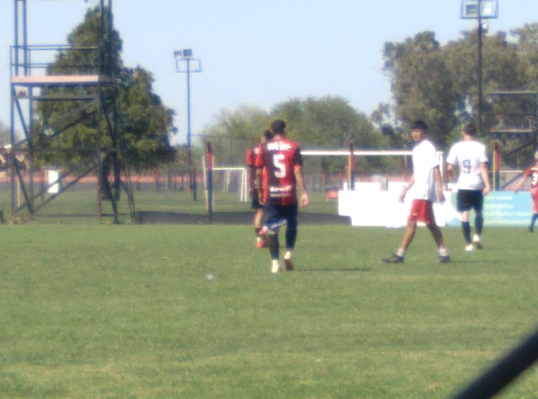 Sigo luchando por lo mio,porque se que tarde o temprano se me va a dar 🤞🏽⚽️🍀
