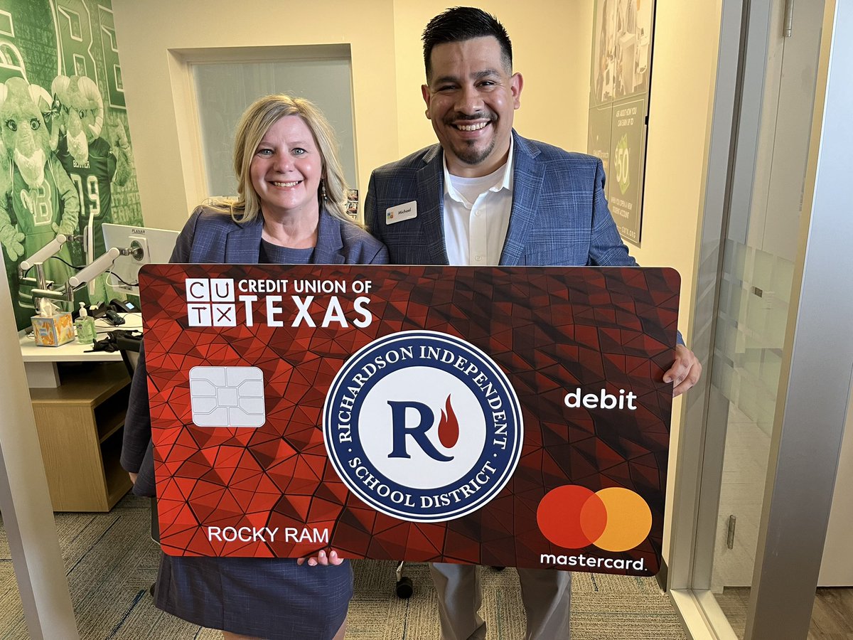 IamBranum's tweet photo. This happened today! Our CUTX Smart Branch is officially open! TY to the entire team that is making this possible for our @RichardsonISD family! BHS is the perfect home. We've only just begun the #risdgreatness! 💙❤️💜💚 #risdbelieves #risdweareone https://t.co/squU2cL673