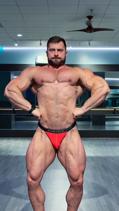 Today&rsquo;s posing practice. Still working on dialing these in till they&rsquo;re perfect https://t.co/Rrbu2lH<a href="/tag/fuckmefriday"class="tags"><span>#fuckmefriday</span></a>