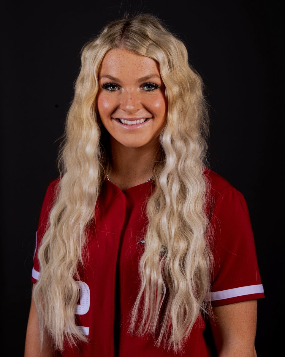 McgaffinNikki's tweet photo. YEAR TWO LOADING….. 

#WPS 🐗❤️‍🔥 https://t.co/UwOFWuVV00