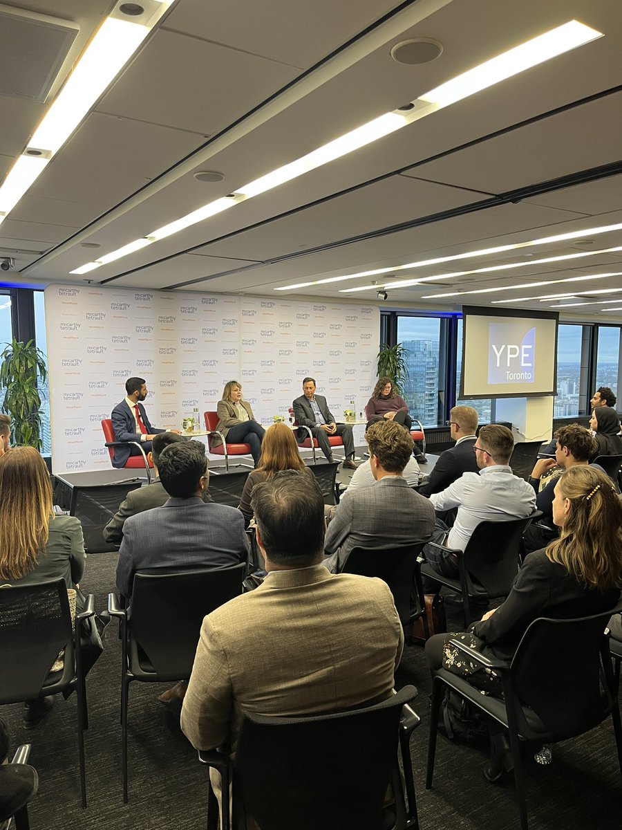 YPEToronto's tweet photo. Full house for our Indigenous partnerships in the energy sector event tonight - looking forward to this thought provoking session! https://t.co/yzU5fcVtLm
