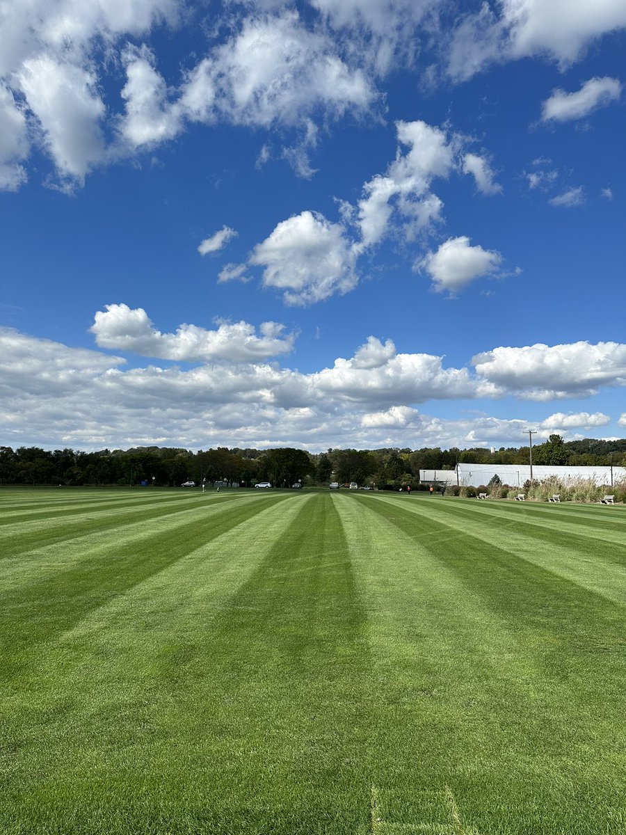 OGCgrounds's tweet image. Our driving range is back in action after a week off for Fall Fest. Some much needed recovery took place and gleaming today!