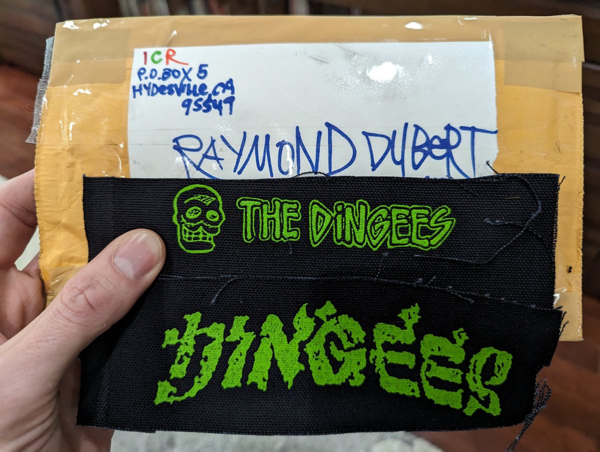 I've been working on a project and I've almost got everything together! 
My patches from <a href="/TheDingees/">Peg & The Rejected</a> came in today and I love the handwriting on the package!
Check out their label at …nationalcityrecordings.limitedrun.com
If you want to see the final updates, find me on 🧵
#CCMTwitter