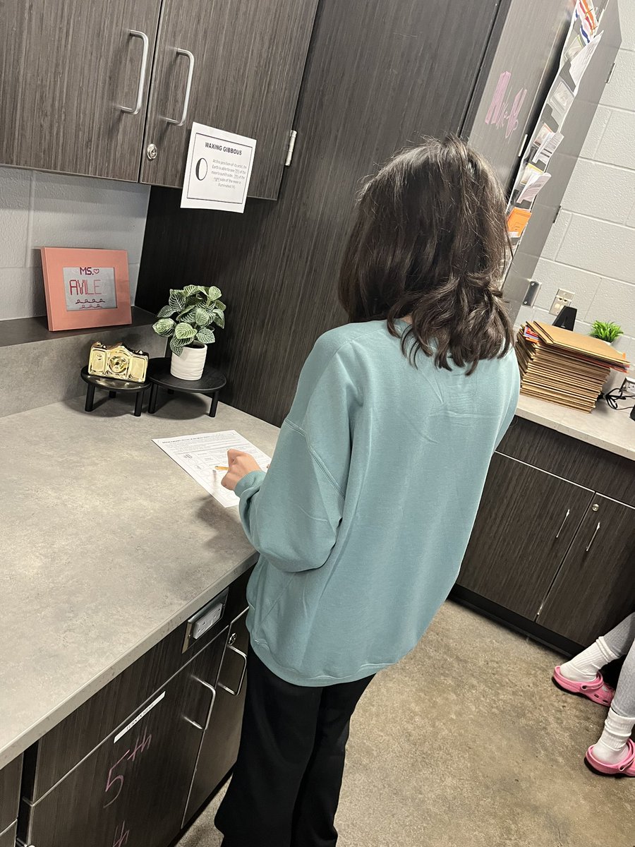 MrsLAVILEZ tweet media