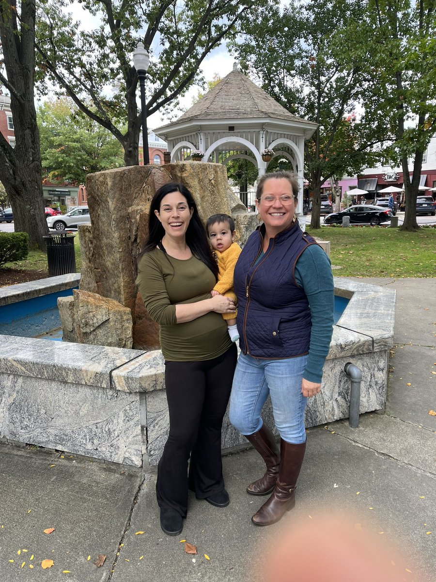 NHkaren's tweet photo. Such a nice afternoon walking and talking with State Rep @electamandanh in downtown Keene. Always great to connect with strong female leaders! #MomsGetStuffDone #NHPolitics https://t.co/8Brds9auZ8