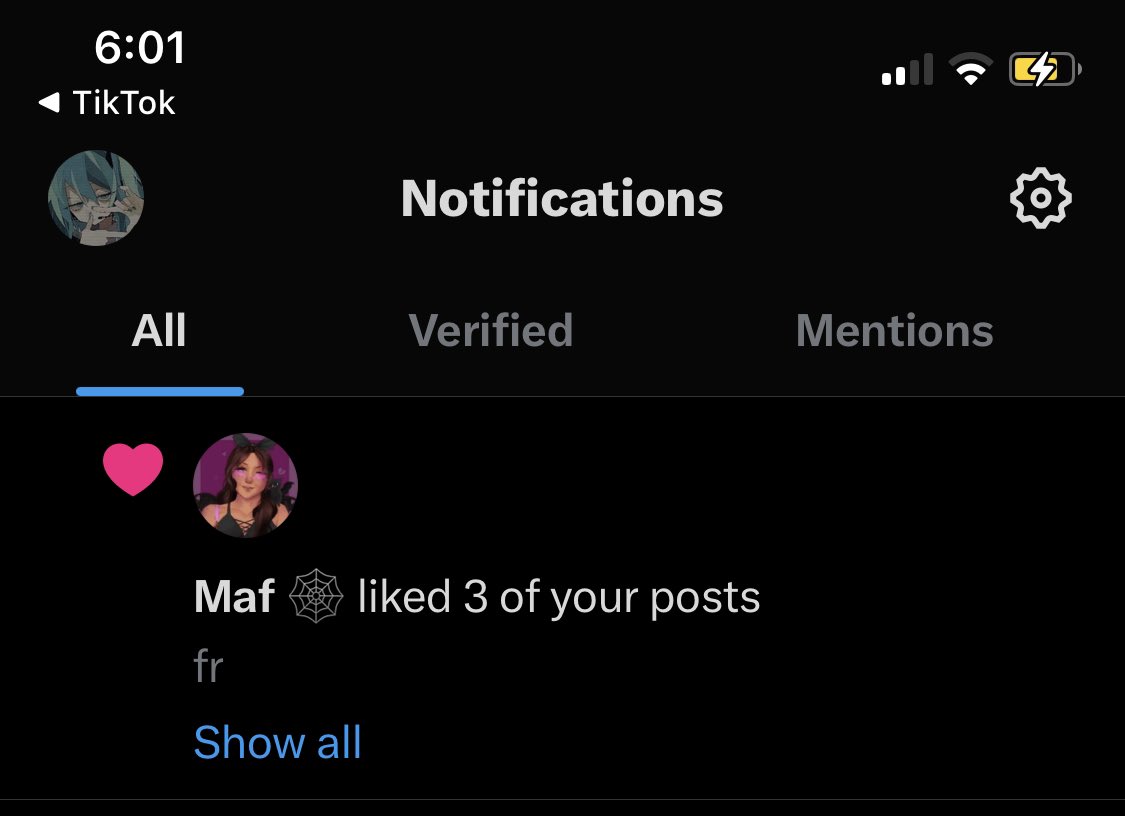 berrieslad's tweet photo. AHHH IM SCREAMING RN WHATTTT @Mafalda3p0rbx https://t.co/APWfrvs8lN
