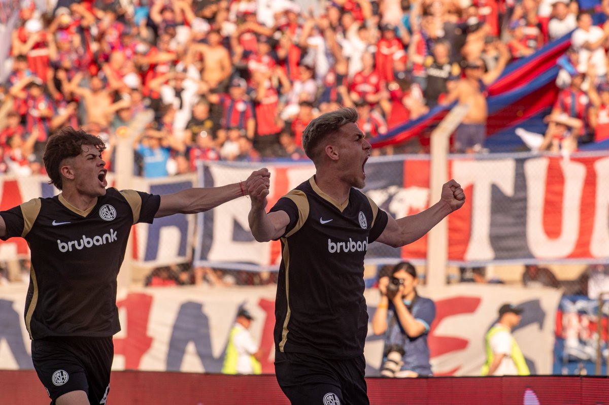 cafe_ciclon's tweet photo. ⚽️🔵🔴 ¡A SEMIFINALES! San Lorenzo venció 1-0 a San Martín (SJ) con gol de Girotti de penal y se metió entre los mejores 4 de la Copa Argentina. El equipo volvió a jugar mal pero aprovechó su única chance del partido. Espera ahora por el ganador de Chaco For Ever-Defensa. https://t.co/fopF1ngWgf