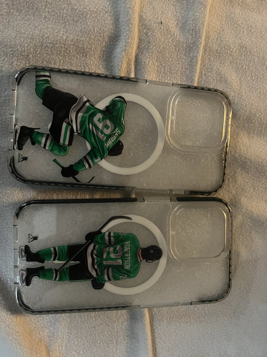 BlackoutDallas's tweet photo. For those looking to accessorize your phones this season with Stars Swag, checkout @RedzoneCases they make MagSafe cases and also have iPhone 15 cases now. I’m trying to get them to make an Oettinger case. https://t.co/qHLpsW5N0s