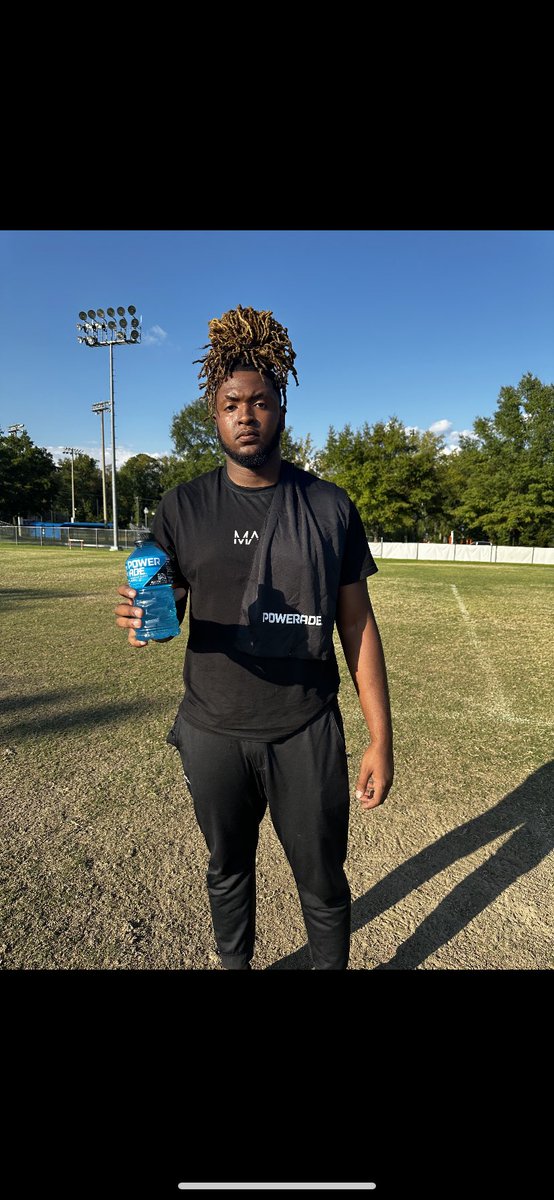 JabariB7's tweet photo. Blessed to announce my second N.I.L deal and partnership with Powerade #FuelYourObession https://t.co/Vv162kziud