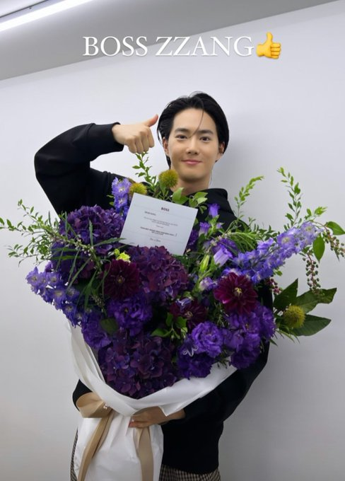 RafdinaHouse's tweet photo. A fun weekend in #BMSF Kuching with #SUHO helped me go through three days of brain-fried training. Last day training today with 5-min 'fame' on stage. Wish me luck! 😅

Have a great day everyone, esp to my dear #Suho myeonie and those who love him with all their hearts 🩷💙😇 https://t.co/cmF1d2NkVJ