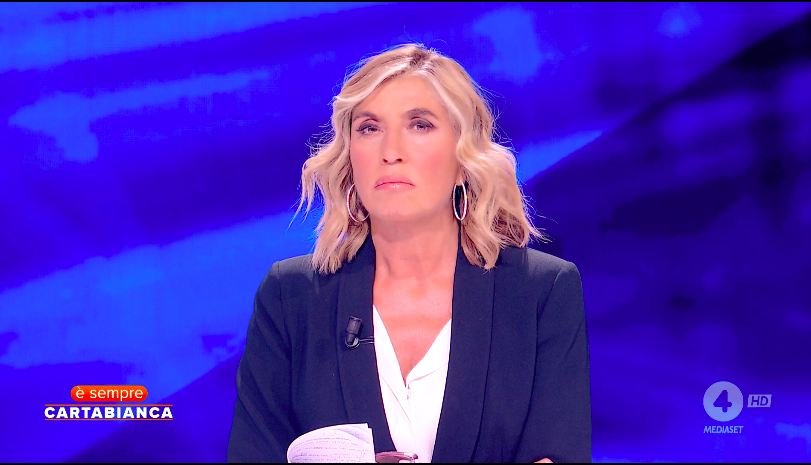 CartabiancaR4's tweet image. #Merlino: "Parliamo di un’azione terroristica da cui sono venuti fuori fatti che ci ricordano i peggiori errori del passato. 40 bambini sono stati uccisi e decapitati, a un rave sono stati uccisi 250 ragazzi uguali identici ai nostri figli".

#ÈsempreCartabianca