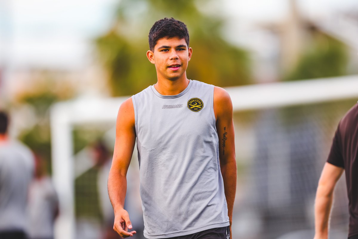 Chas_Battery's tweet photo. Good vibes at Patriots Point ahead of today’s Volvo Night Training Series session!

#CB93 | #YourTownYourClub https://t.co/TLVNK4htrO