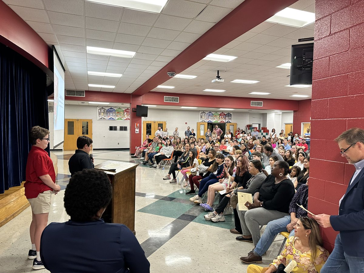 We love welcoming our prospective students and parents to <a href="/HughesAcademySC/">Hughes Academy</a>! They’re getting the entire #HughesExperience tonight.