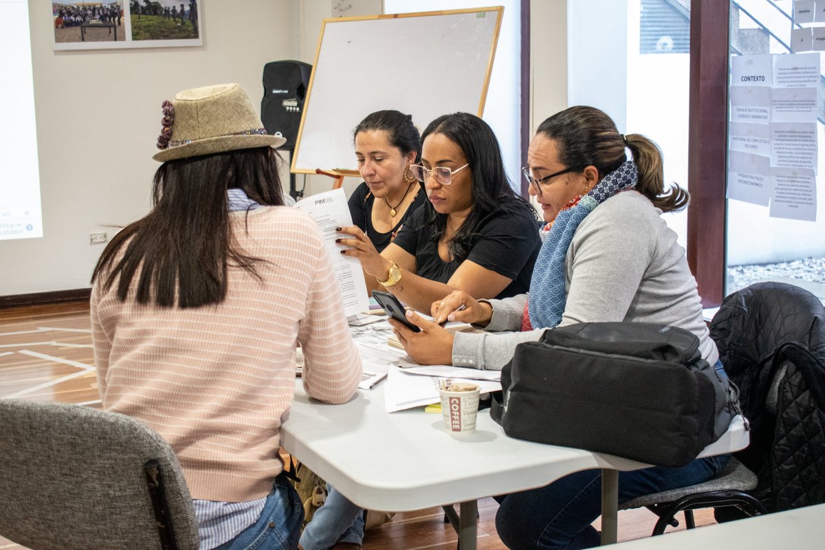 drc_lac's tweet image. En #Bogotá iniciamos el Fortalecimiento de Capacidades de Protección para #AméricaLatina con una activa participación de ONG locales, organizaciones de la sociedad civil y de base comunitaria, para la mejora de sus acciones y asistencia a las personas de interés. 👉 @ECHO_LatAm