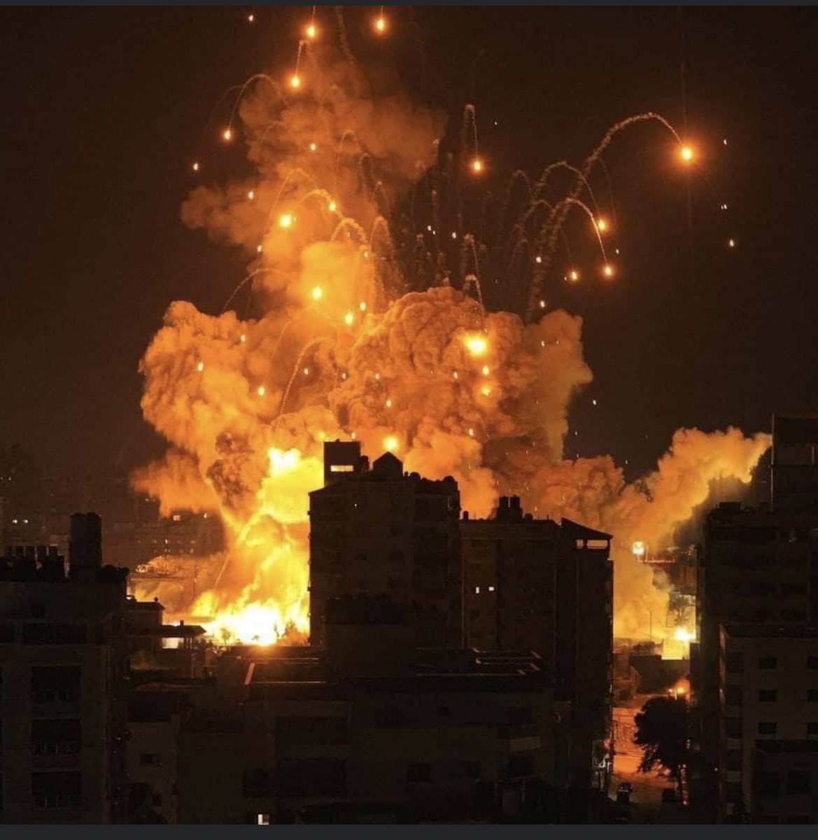 ‏وَهَــج♪🇮🇶 tweet media