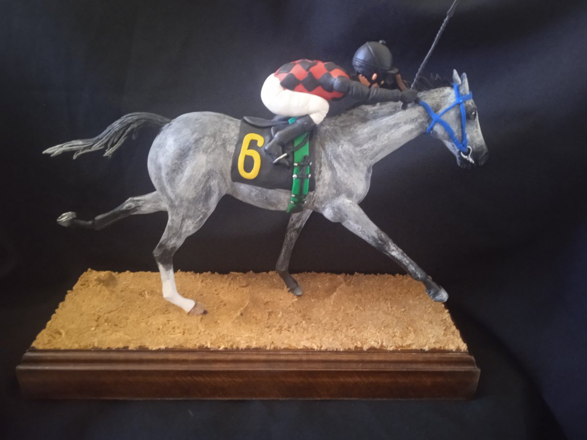artealacarta1's tweet photo. MO CUISHLE Acrilic Sculpture Ganadora del Clásico Lanzarina 2023 https://t.co/0AtuH15iRv