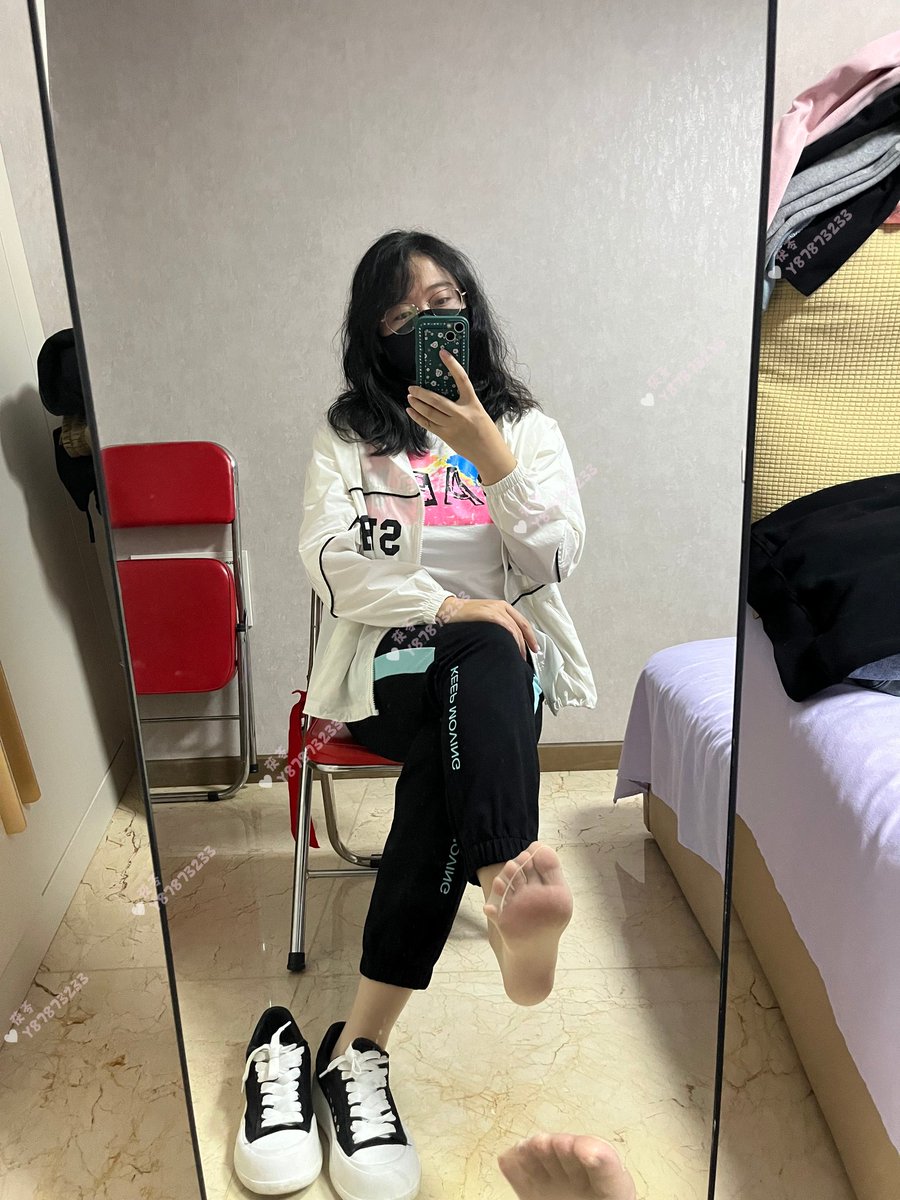 Lindavvst's tweet photo. #原味丝袜 #原味 #脚丫 #恋脚癖 #足控 #汉脚 #恋足癖 #丝袜足底 #白丝 #恋丝 #恋足 #原味卖家 #短丝 #短丝袜 #脚底 #黑丝 #肉丝 #脚趾 #肉丝 #黑丝 #超薄丝袜 https://t.co/REz8NXwqpF