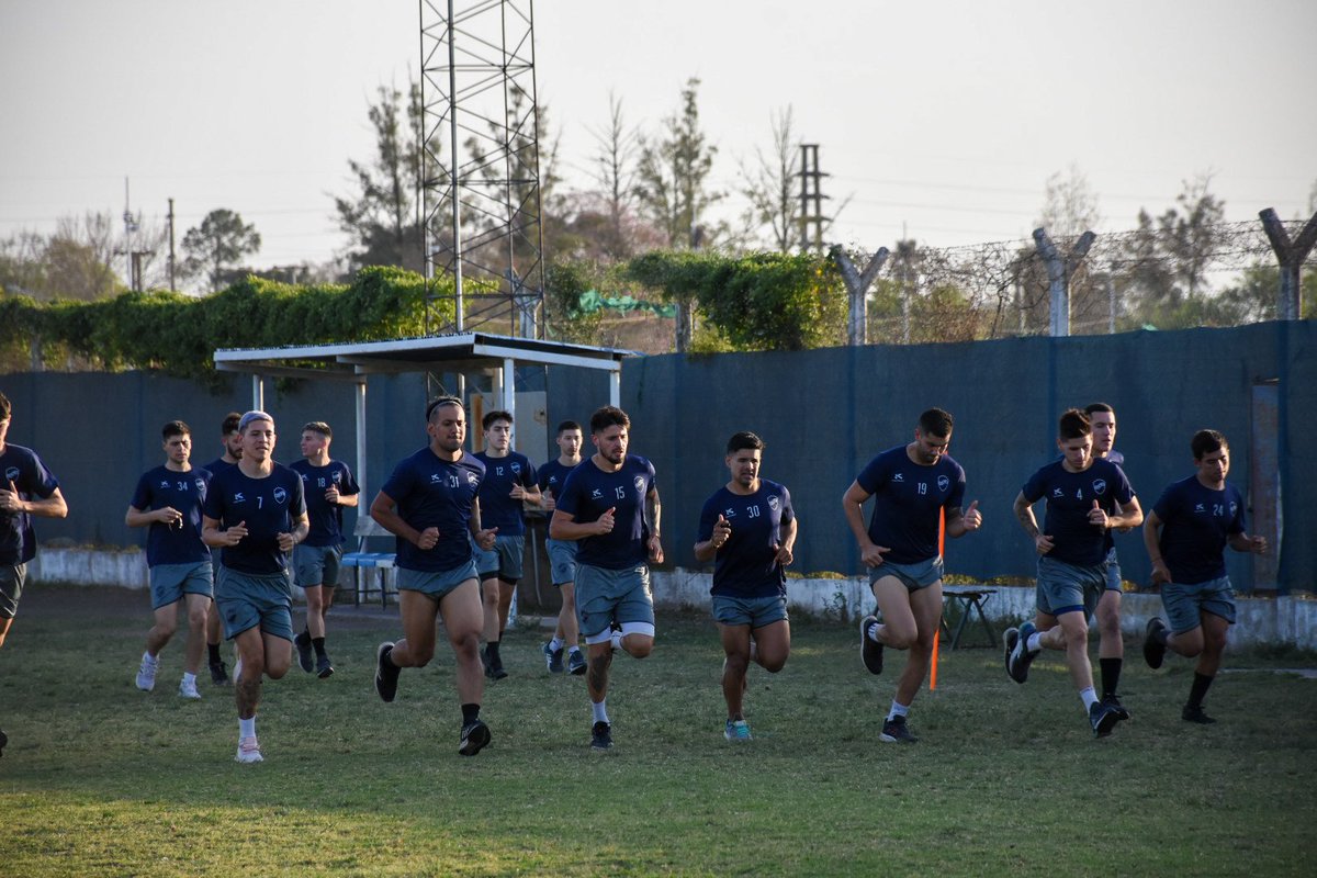 clubbenhur's tweet photo. ⚽️ El plantel de primera regresó a los entrenamientos 

#VamosBenHur 🔵⚪🔵 https://t.co/cg0UEqC0cV