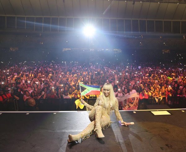 YSLONIKA's tweet photo. Nicki Minaj reveals via Instagram live that she will be touring in Africa early next year! https://t.co/NL7iYzcrJ1