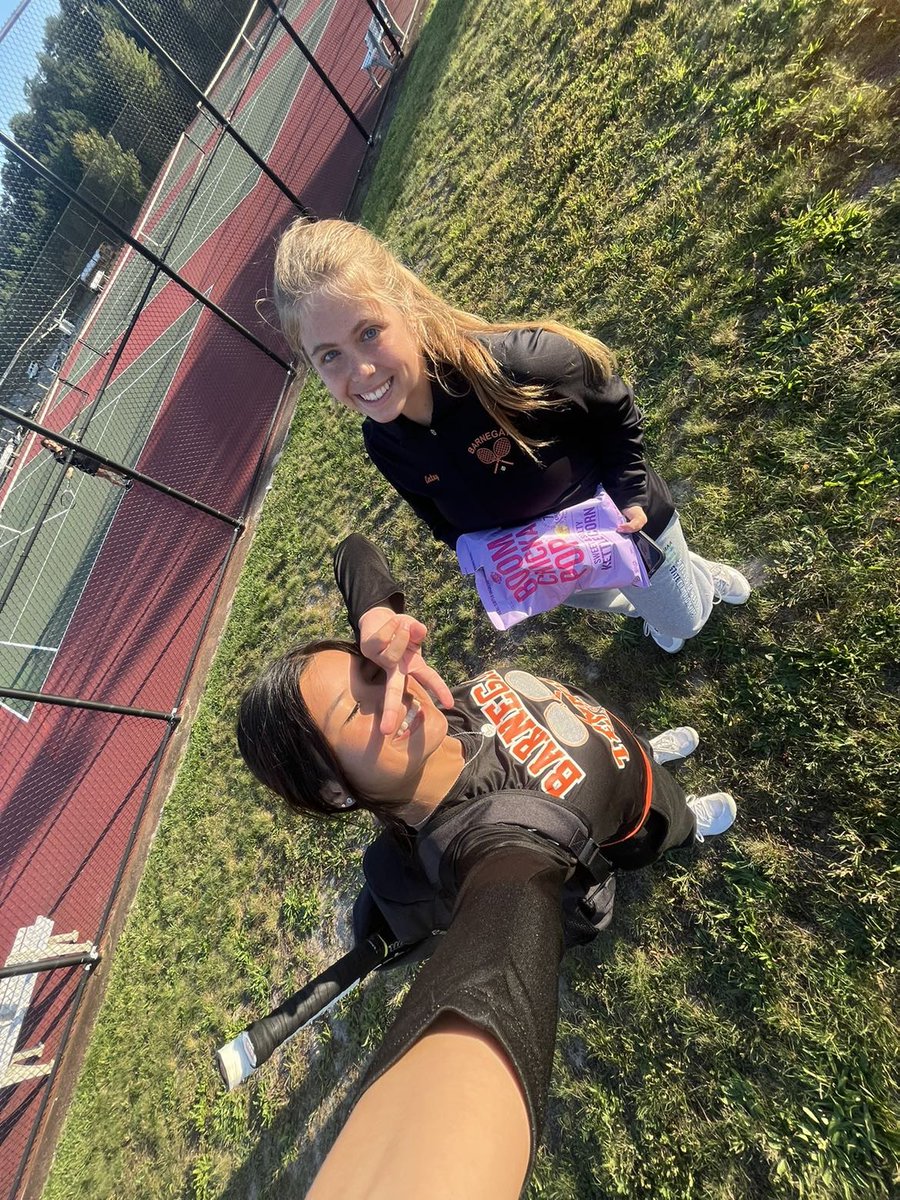 Congratulations to the Lady Bengals who defeated Delsea in a 5-0 sweep 🧹 they move on to round 3 of the NJSIAA tournament as they travel to Haddonfield on Thursday. 🎾🎾🎾🎾🎾