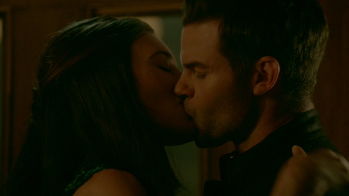 Jaime Murray Fans tweet media