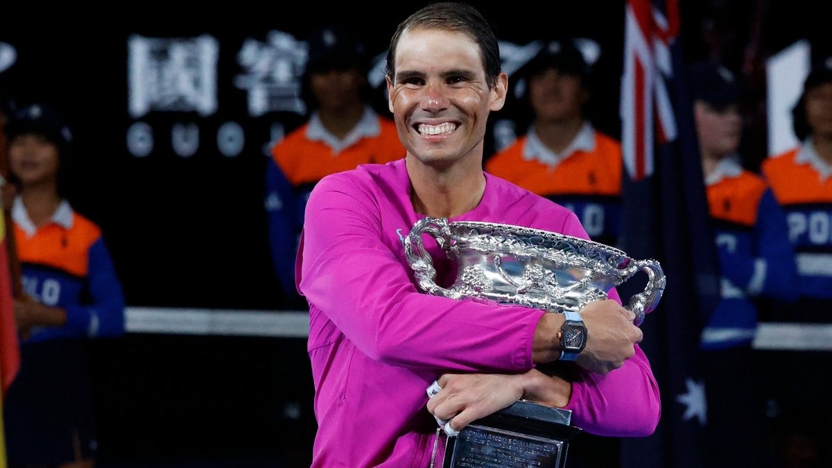 NADAL YA TIENE FECHA DE REGRESO!!

Craig Tiley, director del Open de Australia, acaba de anuncia de forma oficial que Rafa regresará en el primer Grand Slam del 2024.

Si no ocurre nada extraño, le veremos de vuelta el próximo mes de enero 🥳🥳