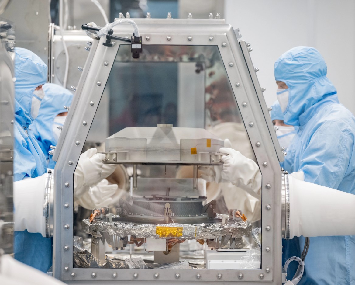 v_wyche's tweet photo. Tomorrow, Wednesday, Oct. 11, we will unveil the United States’ first collected asteroid sample at 10 a.m. CDT.

The OSIRIS-REx (Origins, Spectral Interpretation, Resource Identification and Security – Regolith Explorer) spacecraft capped its seven-year mission on Sunday, Sept. 24, with the delivery of a pristine sample of surface material from asteroid Bennu. Now, the sample is @NASA_Johnson for curation.

The unveiling event in Houston will air live on NASA TV at https://t.co/NFNB5xEIUb

Following our sample reveal, @NASA will host a media teleconference & separate in-person interviews in English and Spanish with experts from the agency & @UArizonaLPL.

The media teleconference will begin at 1:30 p.m. CDT and include members of the OSIRIS-REx science team. 
Audio of the call will also stream live at: https://t.co/NFNB5xEIUb

#GiantLeapsStartHere