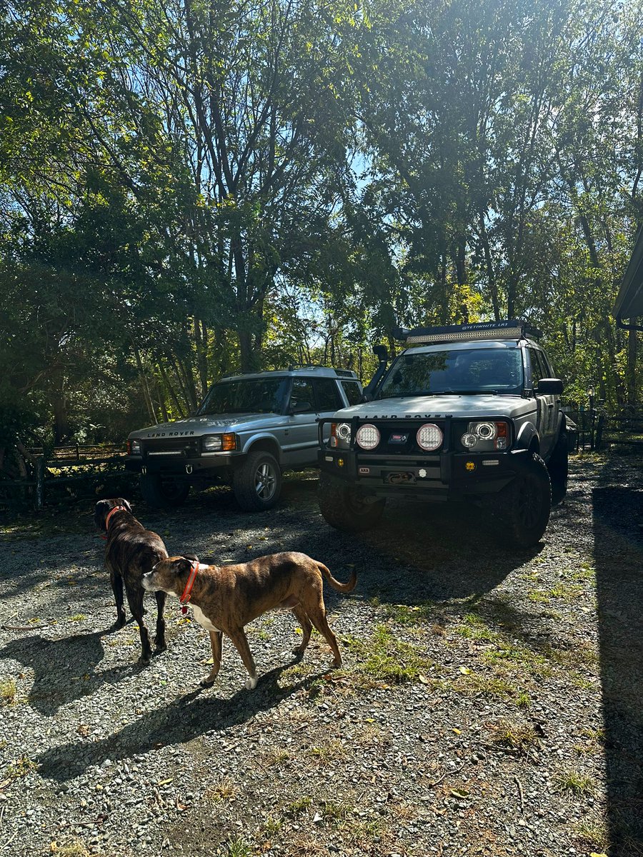 CowboyRick619's tweet photo. The girls are almost ready for Land Rover URE! Thanks @ATT for giving me the work life balance needed to still enjoy adventures. #LifeAtATT https://t.co/X8PEJapYX3