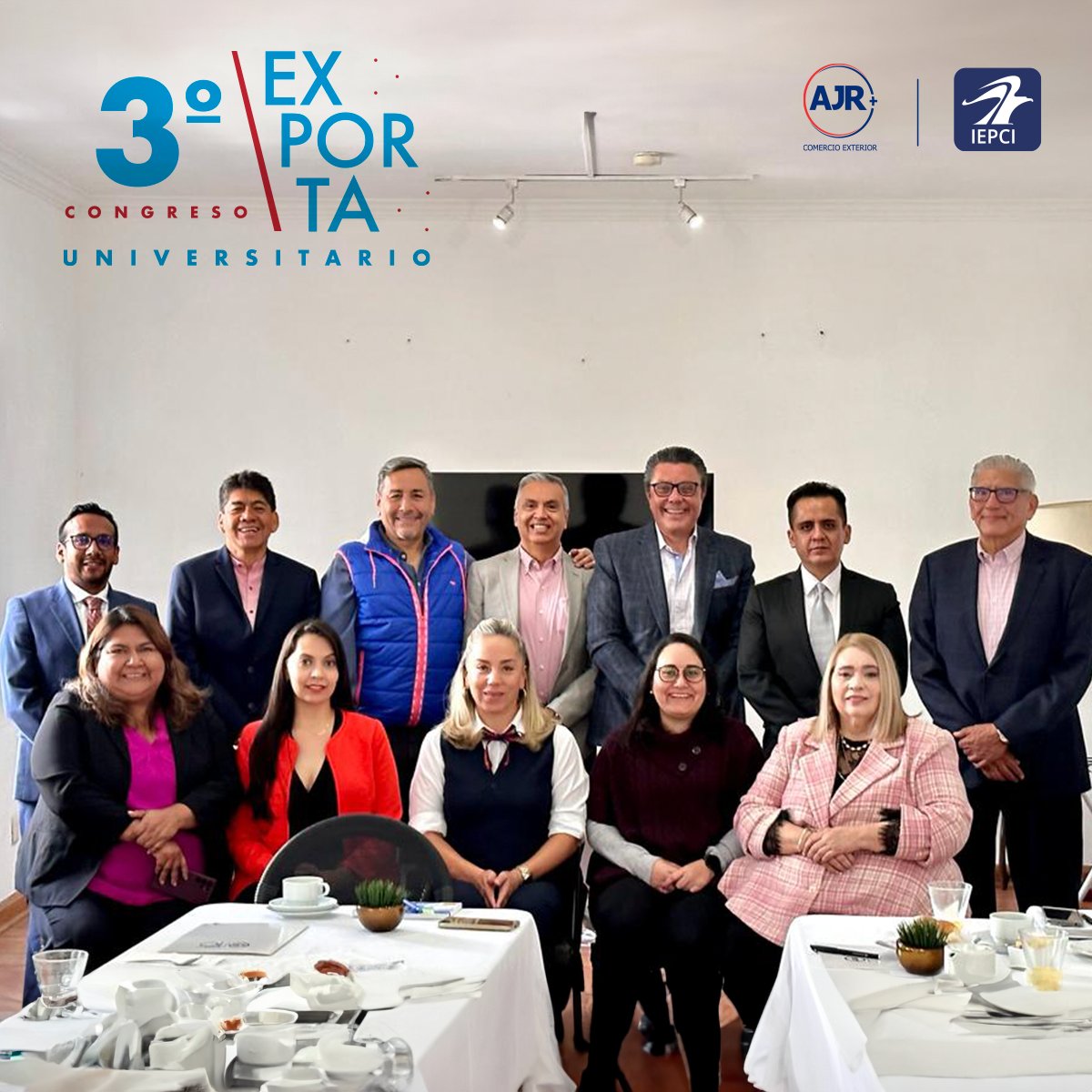 AJR_Noticias's tweet photo. 🎓✨ Desayuno de catedráticos del @IEPCI_oficial, brazo académico de @AJR_Noticias. Trabajando, planificando y estructurando meticulosamente nuestro 3° #CongresoExportaUniversitario.
“Trabajando en conjunto por un mismo fin” https://t.co/Odb9narnp5