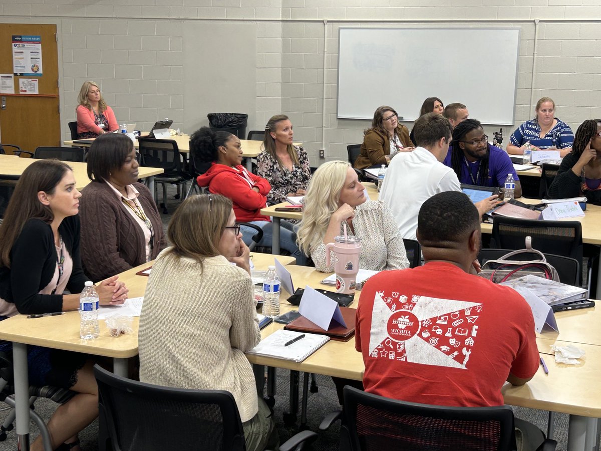 Our ⁦<a href="/WichitaUSD259/">Wichita Public Schools</a>⁩ Aspiring Building Leaders had the opportunity to learn about investing in human capital this evening from our CHRO Sean Hudspeth. A great night of applying our educational leadership standards in our principal pipeline work. #wpsproud