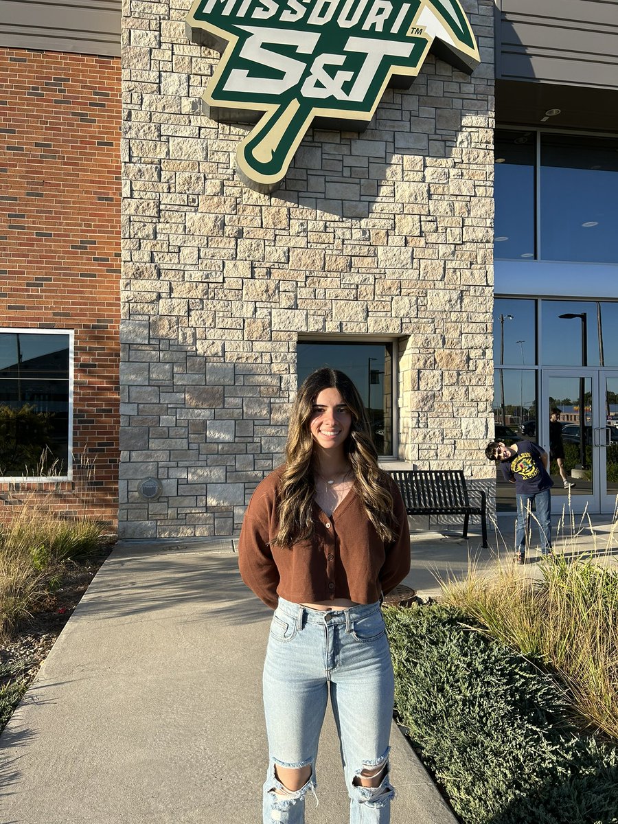 Nina Piper tweet media