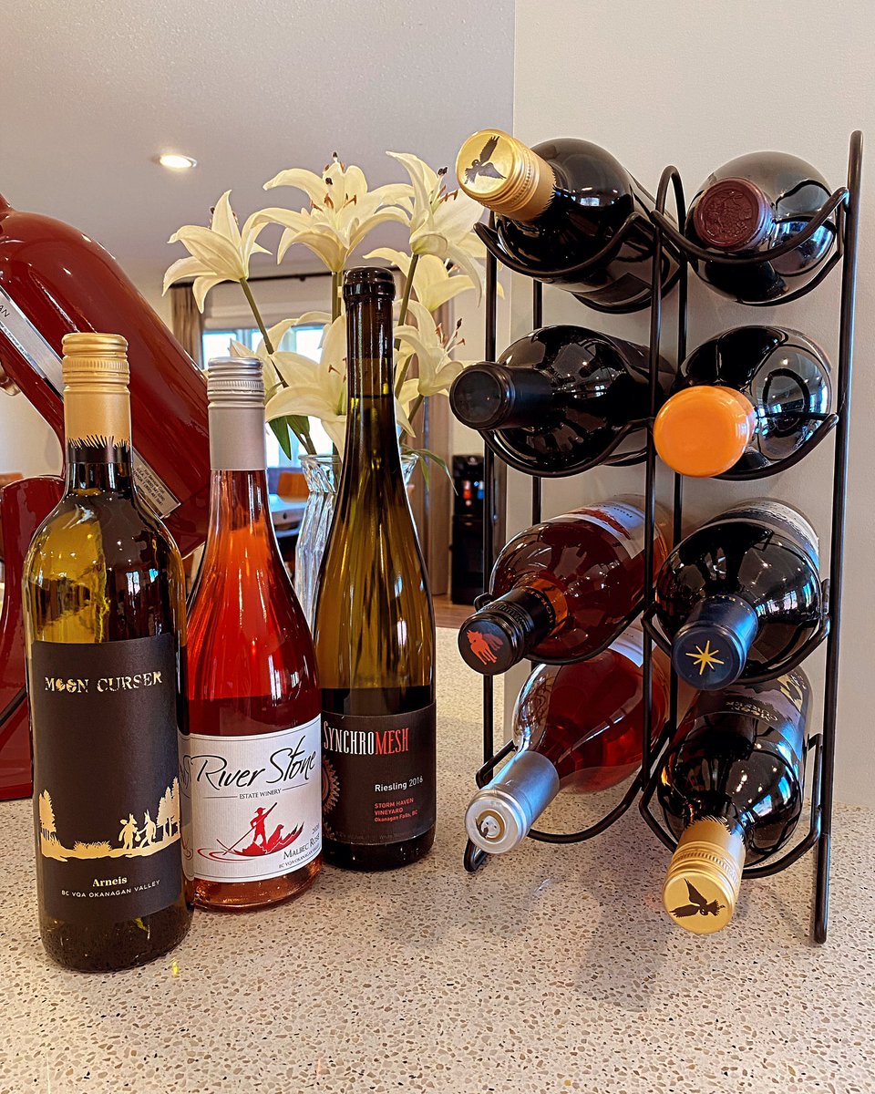 mooncurser's tweet photo. This week is #DrinkLocalWineWeek! You know what to do…

#BCWine #BuyBC  #BuyBCWine #SupportBC #ExploreBCNow https://t.co/hDHwJlFqeL