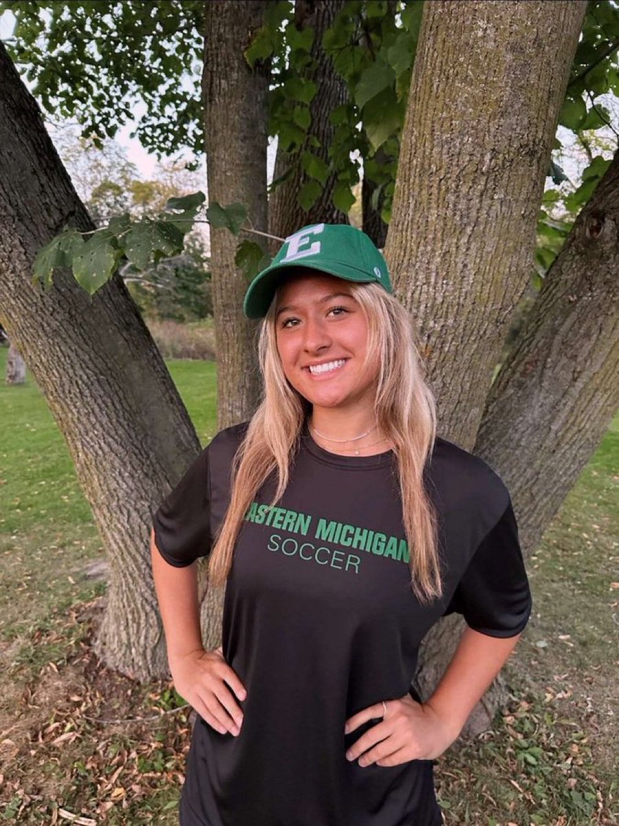 2024 Defender Mackenzie Loomis has committed to Eastern Michigan. 

Congrats <a href="/MackenzieLoomi5/">Mackenzie Loomis</a>!!!
