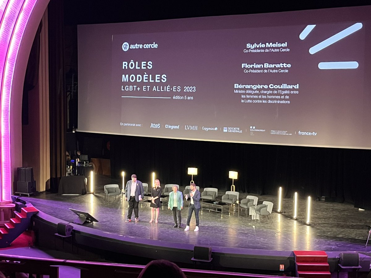 KillianMTSQ's tweet photo. Tant de travail réalisé par l’@AutreCercle et pour autant… Il en reste tellement à accomplir pour l’inclusion des personnes LGBTI+ en entreprise. Felicitations aux roles models de cette édition, votre visibilité c’est notre salut ! 👏 https://t.co/WPewcU2Cku